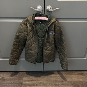 Patagonia Olive Green Quilted womens Hooded Puffer Jacket